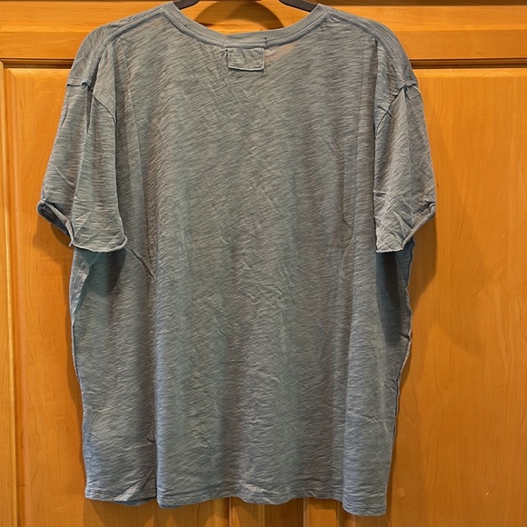 NWT - WE THE FREE PEOPLE LAYERED LOVE TEE OVERSIZED HEART - SIZE XS - Picture 4 of 6